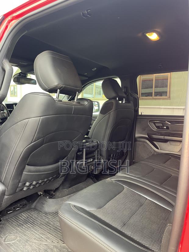 Dodge RAM 1500 5.7 Petrol AWD 2021 Red photo 6