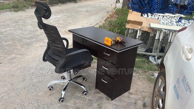 Compact Office Table photo 2