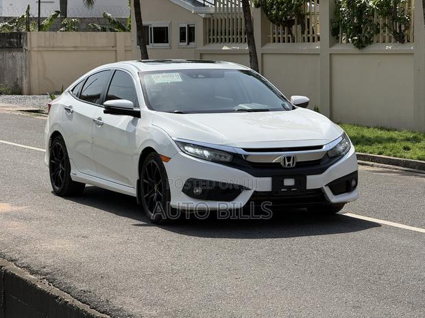 Honda Civic Touring 4dr Sedan (1.5L 4cyl) 2017 White