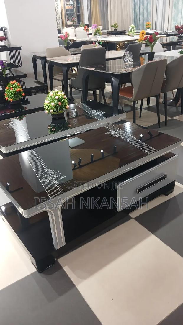 Centre Table · Photo 4