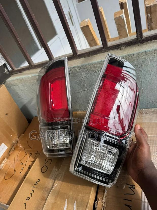 Toyota Tacoma 2018 Tailight Pair