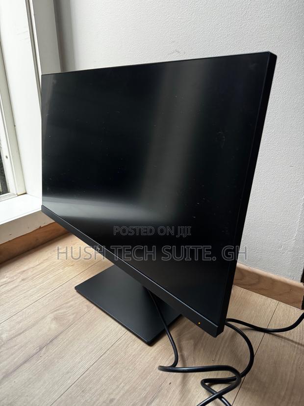 Hp Z27 Uhd Ips Display Wide Monitor 3840 X 2160 photo 2