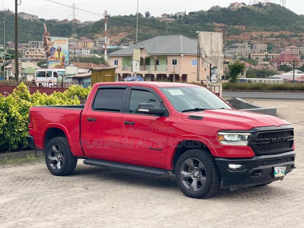 Dodge RAM 1500 5.7 Petrol AWD 2021 Red photo 3