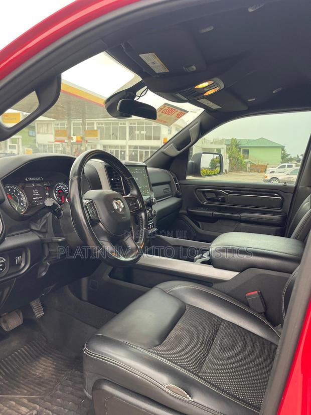 Dodge RAM 1500 5.7 Petrol AWD 2021 Red photo 8