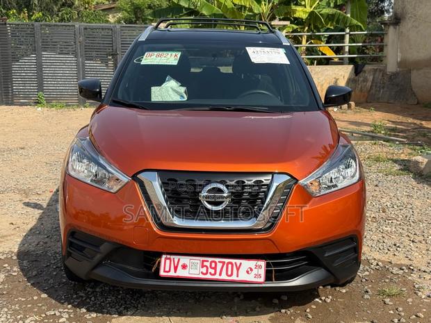 Nissan Kicks SV 2019 Orange
