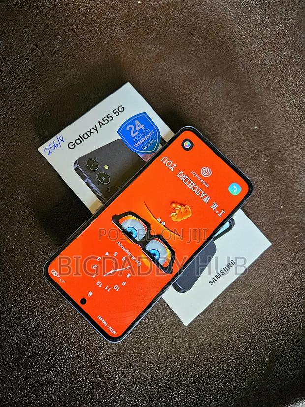 New Samsung Galaxy A55 256 GB Black photo 3