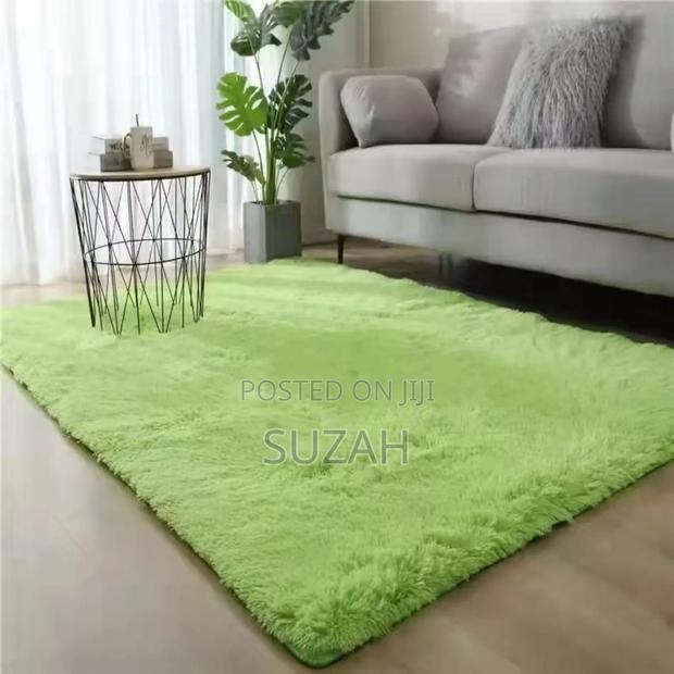 Green Rug (Fluffy) · Photo 2