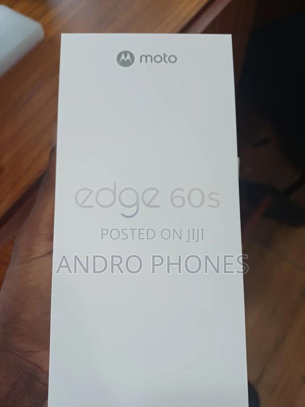 New Motorola Edge 60 Fusion 256 GB Gray · Photo 3