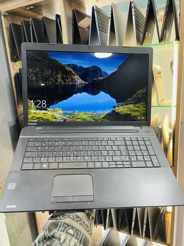 Laptop Toshiba Satellite C70D 4GB AMD HDD 500GB