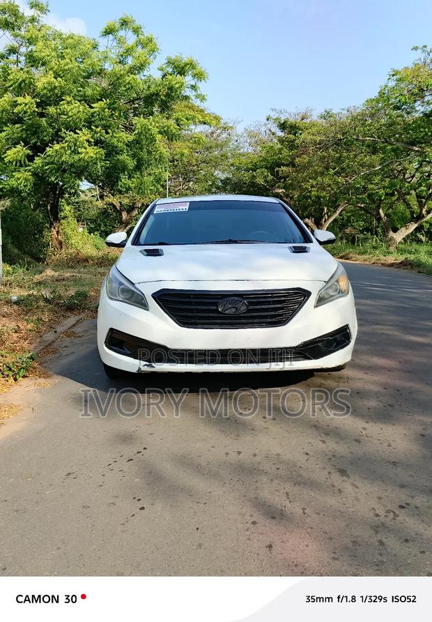 Hyundai Sonata SE 2016 White photo 2