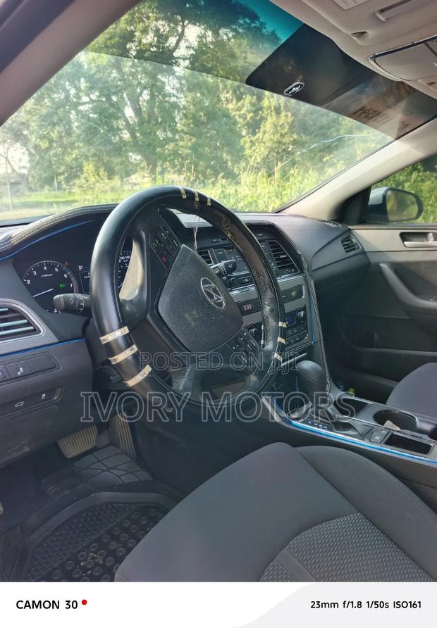 Hyundai Sonata SE 2016 White photo 4