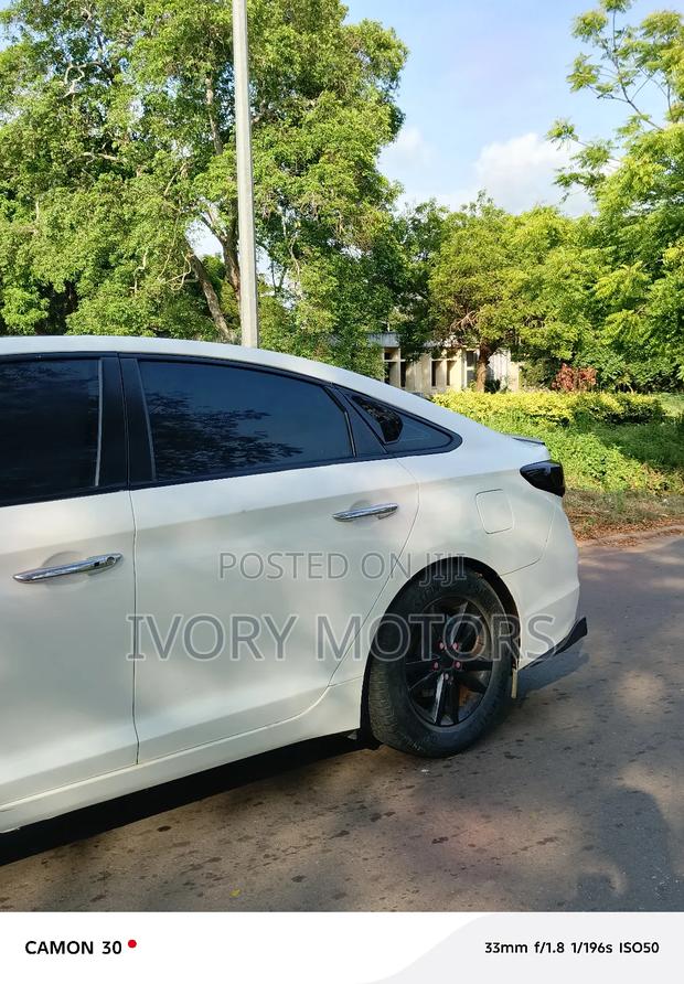 Hyundai Sonata SE 2016 White photo 6