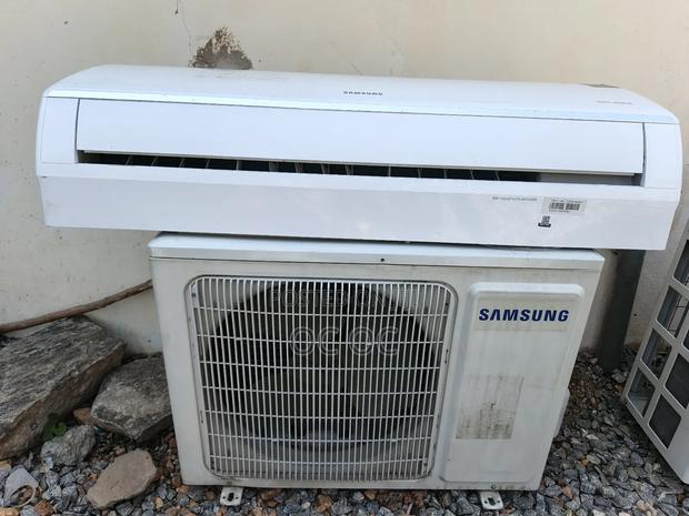 2.5hp Samsung Ac photo 2