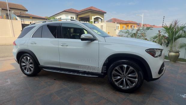 Mercedes-Benz GLE-Class GLE 350 4MATIC 2020 White photo 4