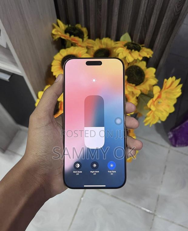 Apple iPhone 16 Pro 128 GB Gold