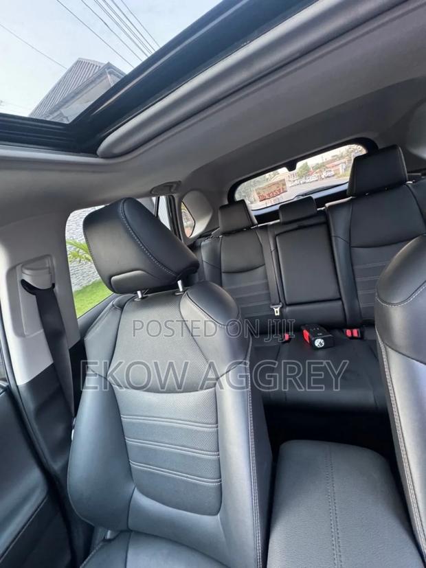 Toyota RAV4 Limited AWD 2024 Black