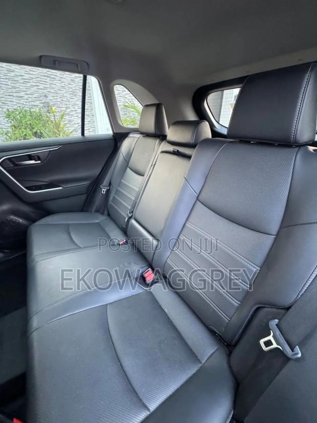 Toyota RAV4 Limited AWD 2024 Black