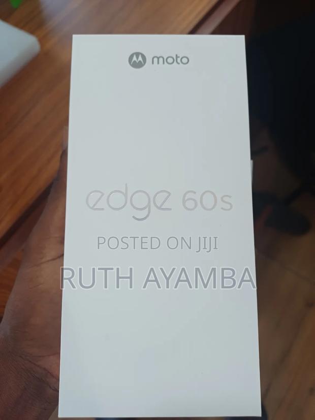 New Motorola Edge 60 Fusion 512 GB Bronze photo 2