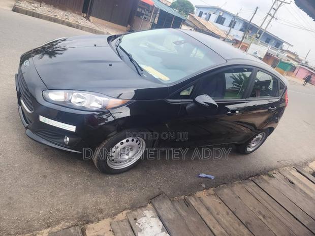 Ford Fiesta SE 4dr Hatchback (1.6L 4cyl 5M) 2015 Black photo 5