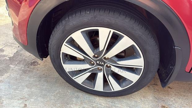 Kia Sportage 2017 Red photo 13