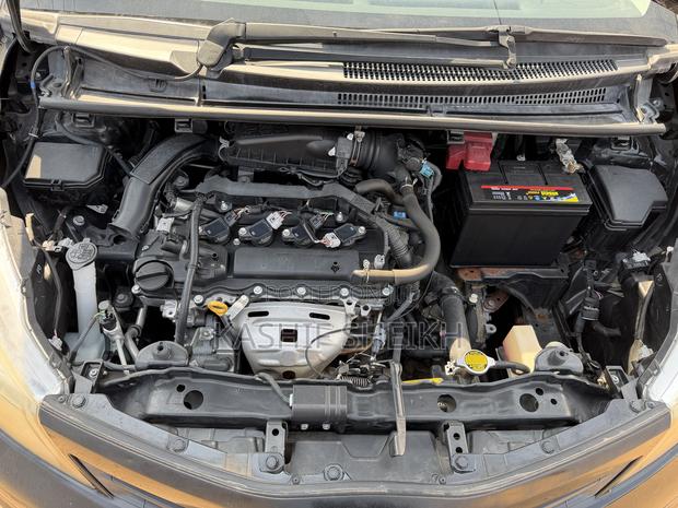 Toyota Vitz 1.3 FWD 5dr 2013 Black