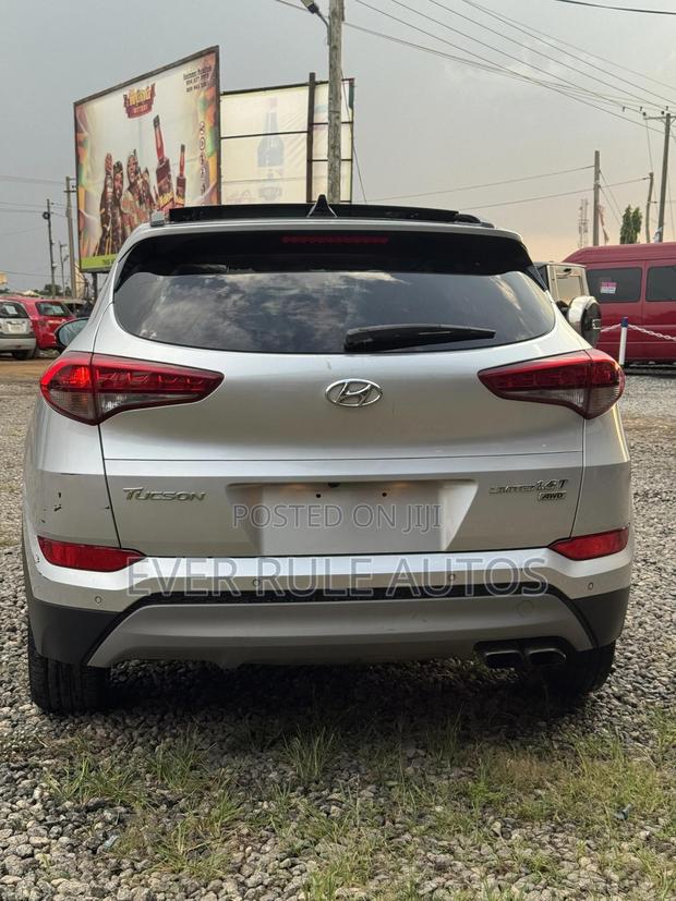 Hyundai Tucson Limited AWD 2019 Silver