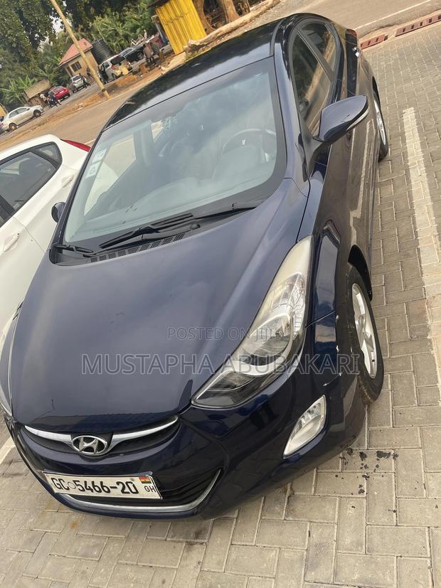 Hyundai Avante 2015 Blue