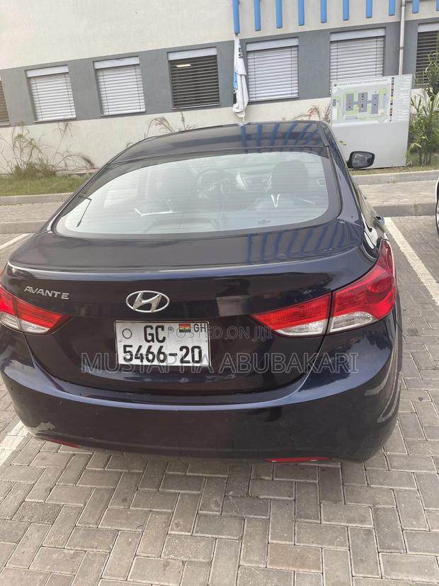 Hyundai Avante 2015 Blue