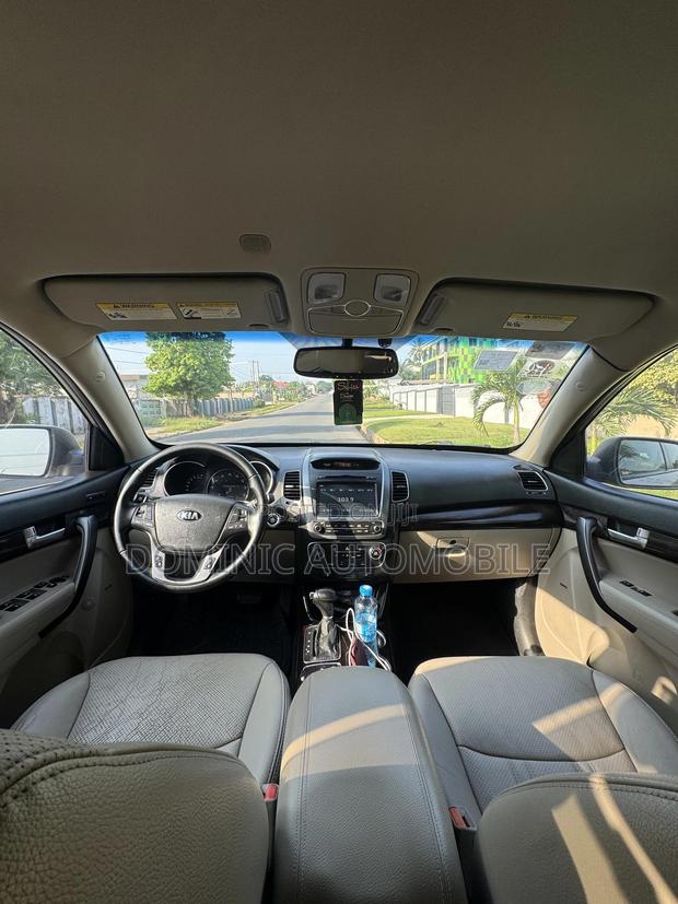 Kia Sorento LX 4dr SUV (2.4L 4cyl 6A) 2014 Silver