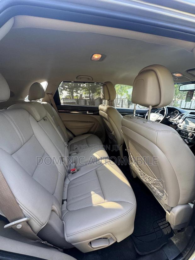 Kia Sorento LX 4dr SUV (2.4L 4cyl 6A) 2014 Silver