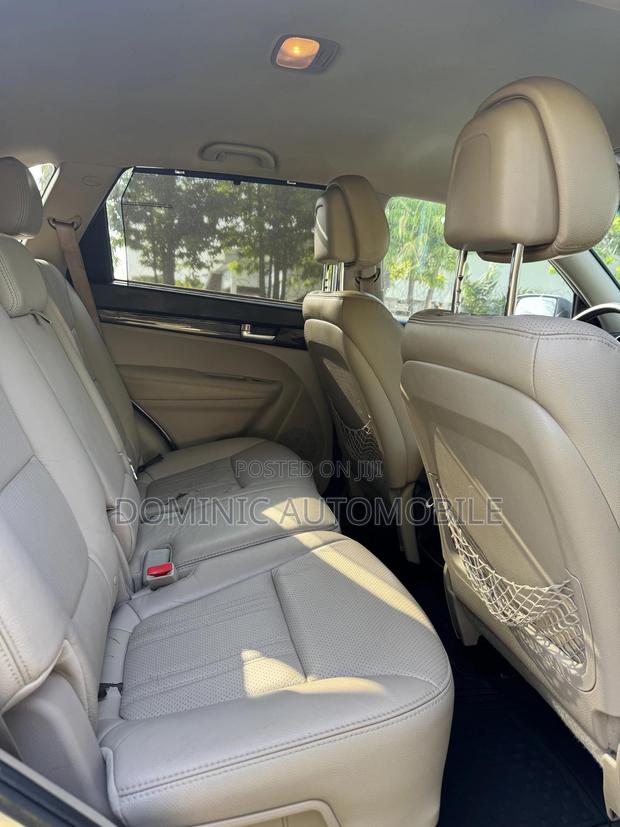 Kia Sorento LX 4dr SUV (2.4L 4cyl 6A) 2014 Silver