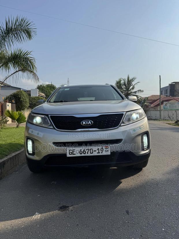Kia Sorento LX 4dr SUV (2.4L 4cyl 6A) 2014 Silver