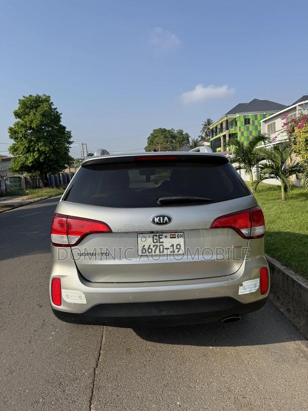 Kia Sorento LX 4dr SUV (2.4L 4cyl 6A) 2014 Silver