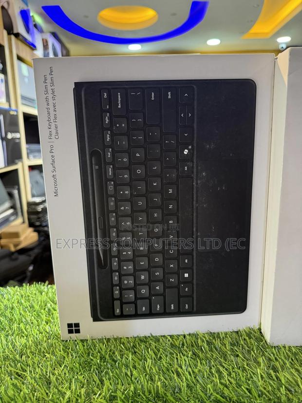 New Laptop Microsoft Surface Pro 11th Edition, a Copilot+ PC 16GB 256GB photo 2