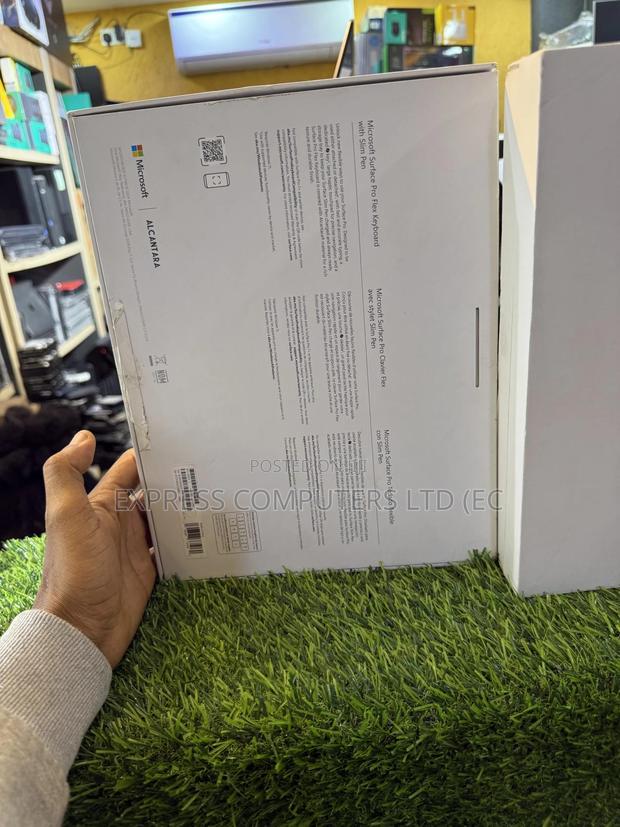 New Laptop Microsoft Surface Pro 11th Edition, a Copilot+ PC 16GB 256GB photo 11