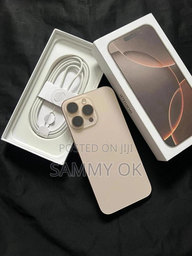 Apple iPhone 16 Pro Max 256 GB Gold photo 2