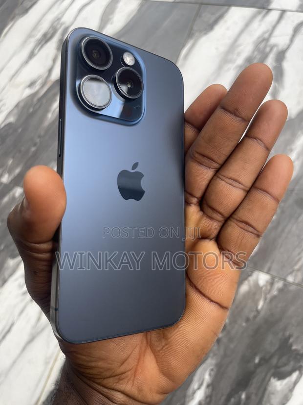 Apple iPhone 15 Pro 128 GB Blue photo 3