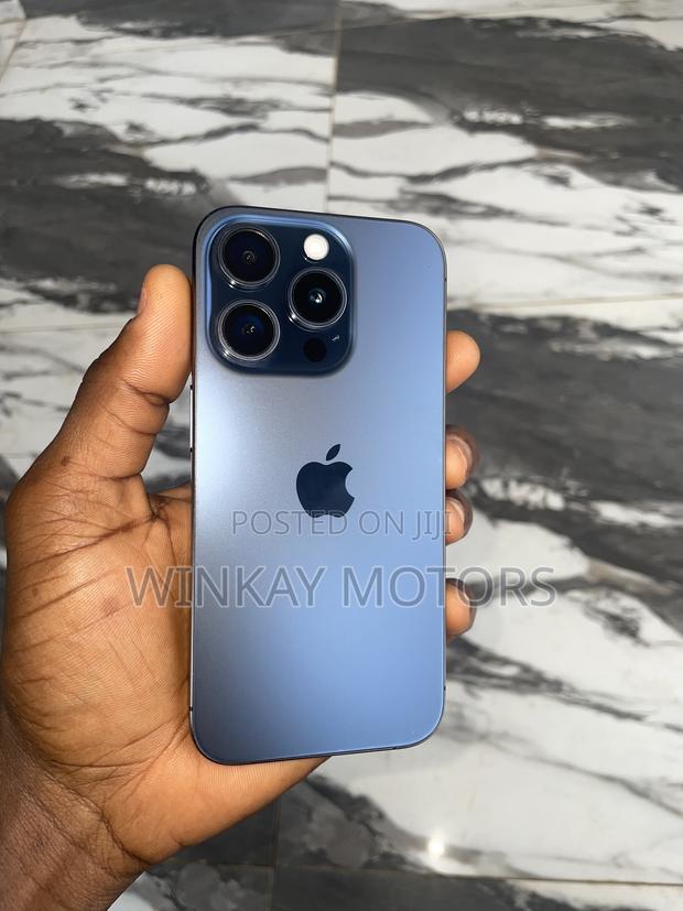 Apple iPhone 15 Pro 128 GB Blue photo 2