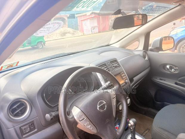 Nissan Versa 2013 Silver