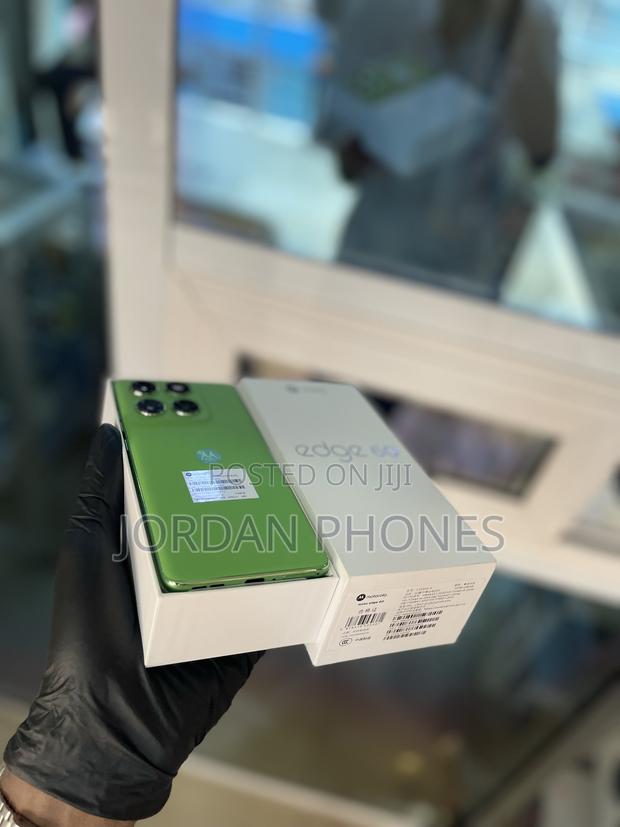 New Motorola Edge 60 256 GB Green photo 3