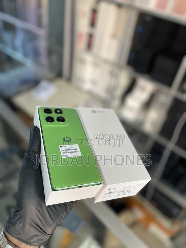 New Motorola Edge 60 256 GB Green photo 2