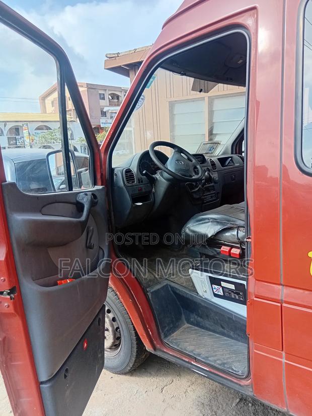 Mercedes-Benz Sprinter 2012 White photo 9