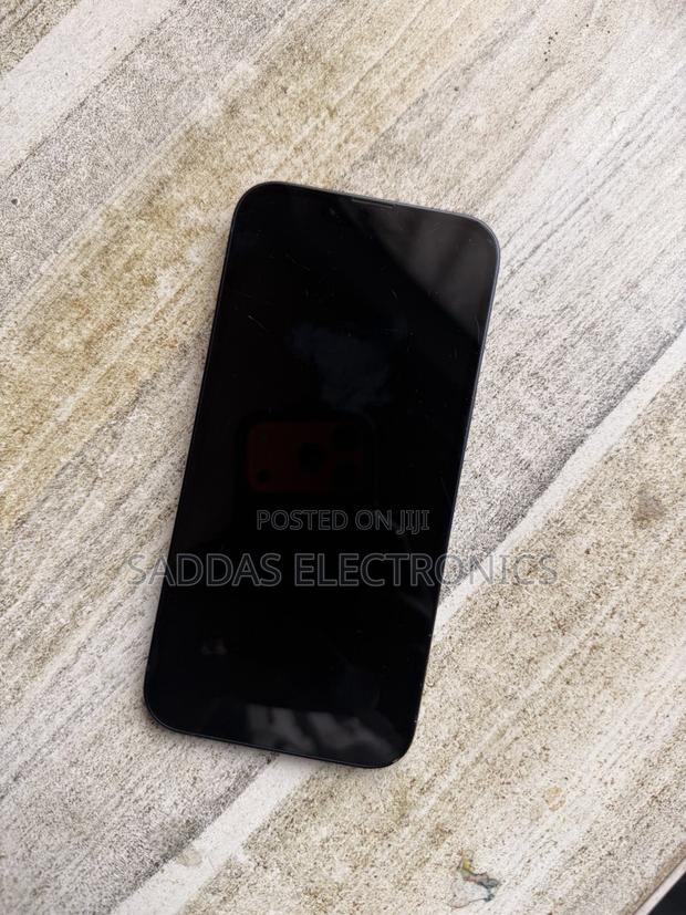 Apple iPhone 13 128 GB photo 2