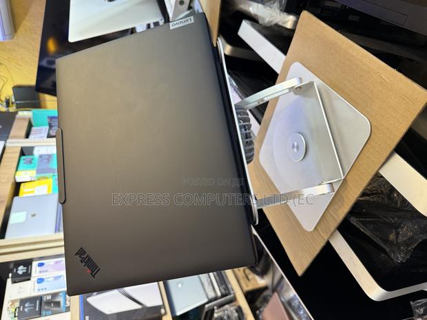 Lenovo ThinkPad T14s G4 16GB Intel Core Ultra 5 SSHD (Hybrid) 512GB photo 2