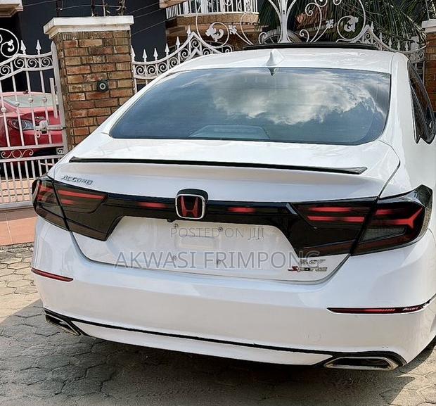 Honda Accord Sport (2.0L 4cyl Turbo 10A) 2019 White