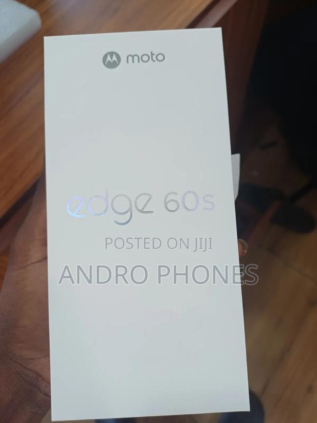 New Motorola Edge 60 Fusion 256 GB Black · Photo 4