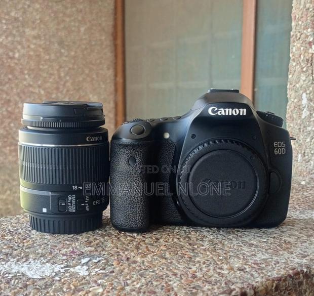 Canon 60d Together With Canon 18-55mm Lens
