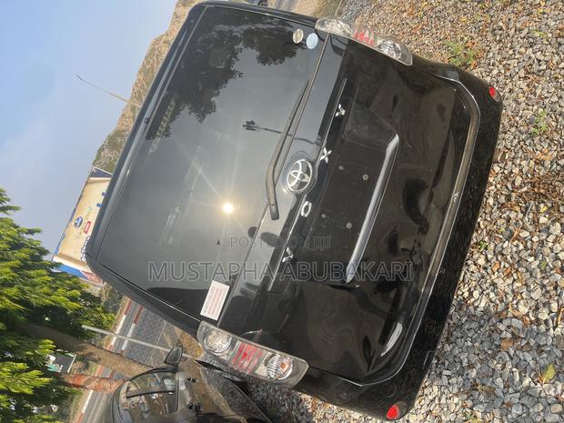 Toyota Voxy 2010 Black