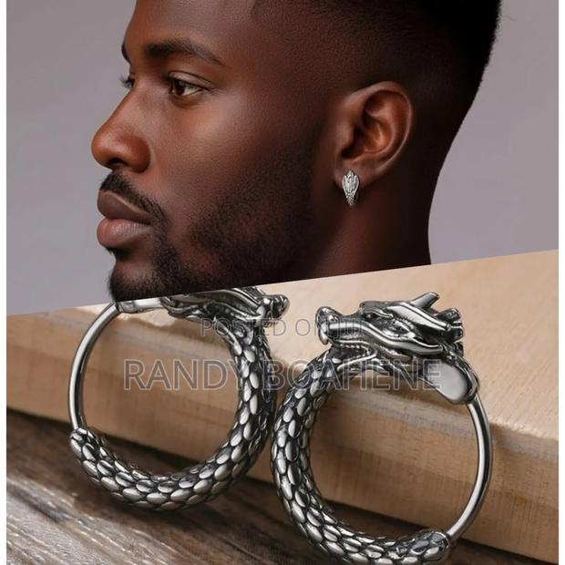 Dragon Head Vintage Earrings · Photo 4