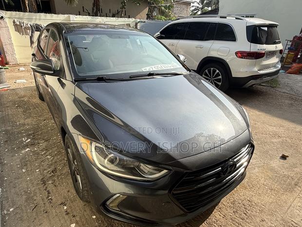 Hyundai Elantra SE 2018 Gray